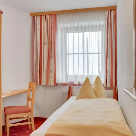 Quaint In Near Horbergbahn شقة هينزنبرغ