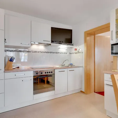 Quaint In Near Horbergbahn Apartment *
